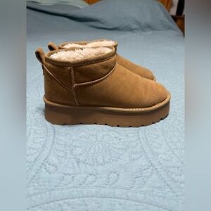 Pink Lily platform Ankle Boots